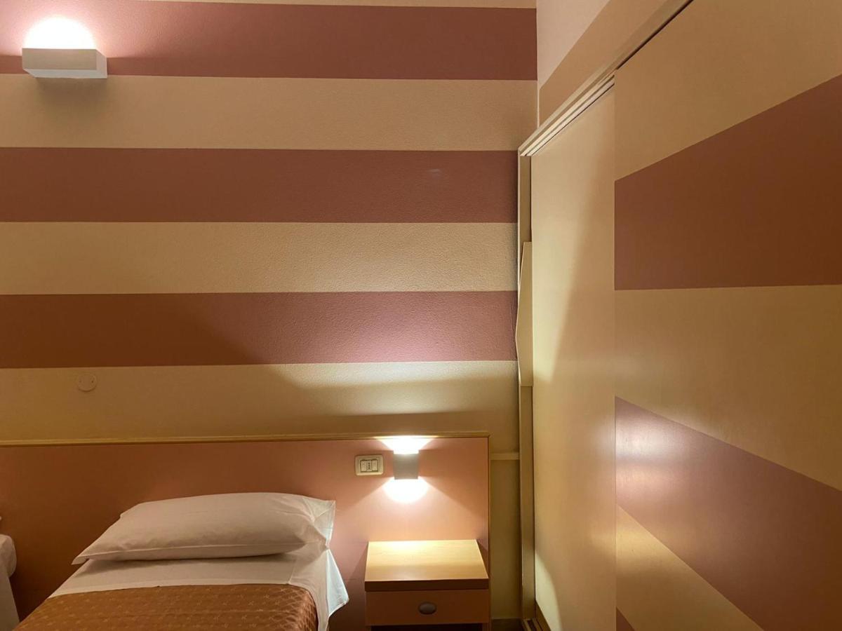 צ'זנה Hotel Savio מראה חיצוני תמונה