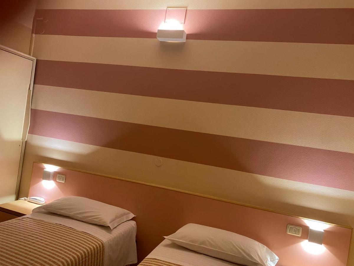 צ'זנה Hotel Savio מראה חיצוני תמונה