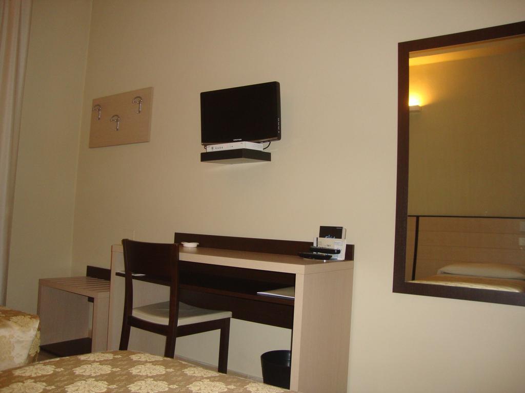 צ'זנה Hotel Savio מראה חיצוני תמונה